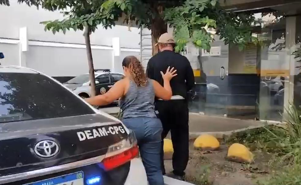 Polícia